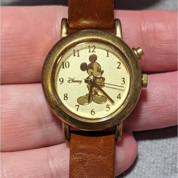 Vintage SII Collectible Gold Mickey Watch main image 5